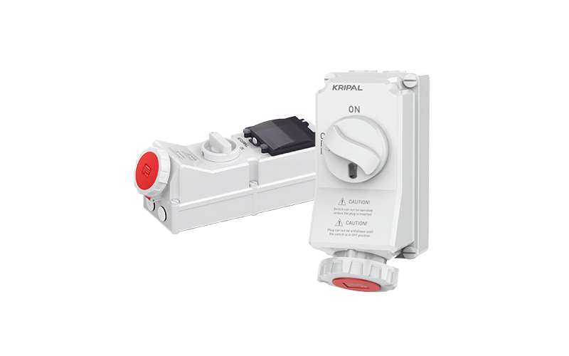 Switched Interlocked Socket