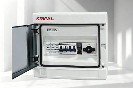 Combiner Box vs Distribution Box: What’s the Difference?